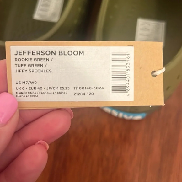 NWT Native Jefferson BloomWaterproof Army Green Shoes SIze US Men's 7 Women's 9 - Picture 4 of 7